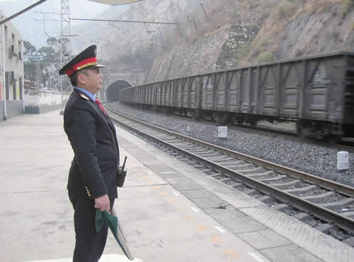 了解鐵路上的五大系統(tǒng)，車，機(jī)，工，電，輛崗位工作