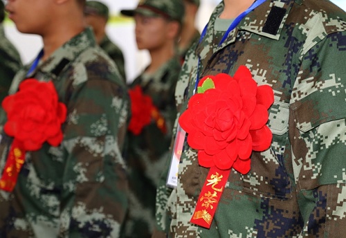 石家莊東華鐵路學(xué)校學(xué)生去當(dāng)兵保留學(xué)籍嗎？